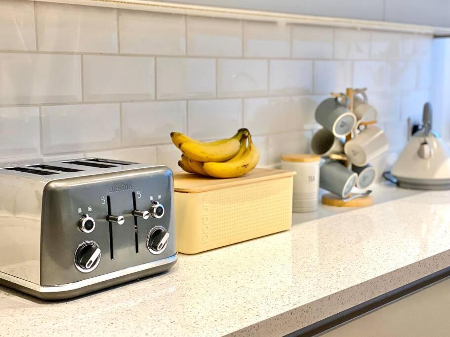2Bdr Modern Apartment In Hammersmith West London Kültér fotó