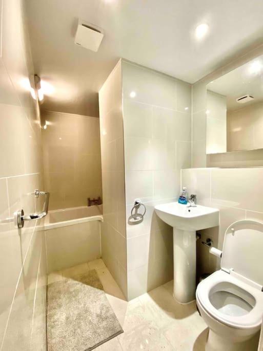 2Bdr Modern Apartment In Hammersmith West London Kültér fotó